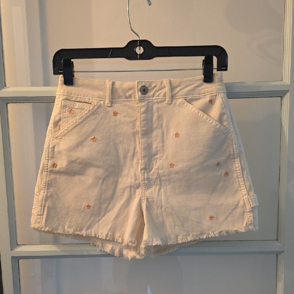 American Eagle Outfitters Cream Embroidered High Waist Shorts NWT